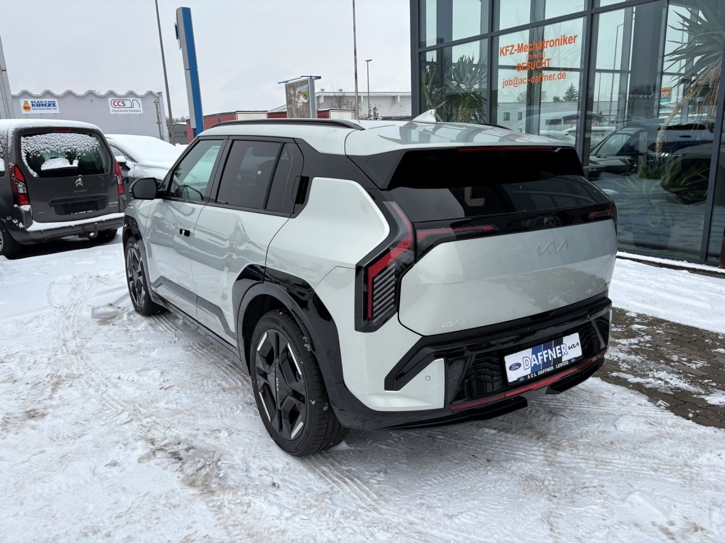 Fahrzeugabbildung Kia EV3 150 kW GT-line HUD Navi Leder Digitales Cock