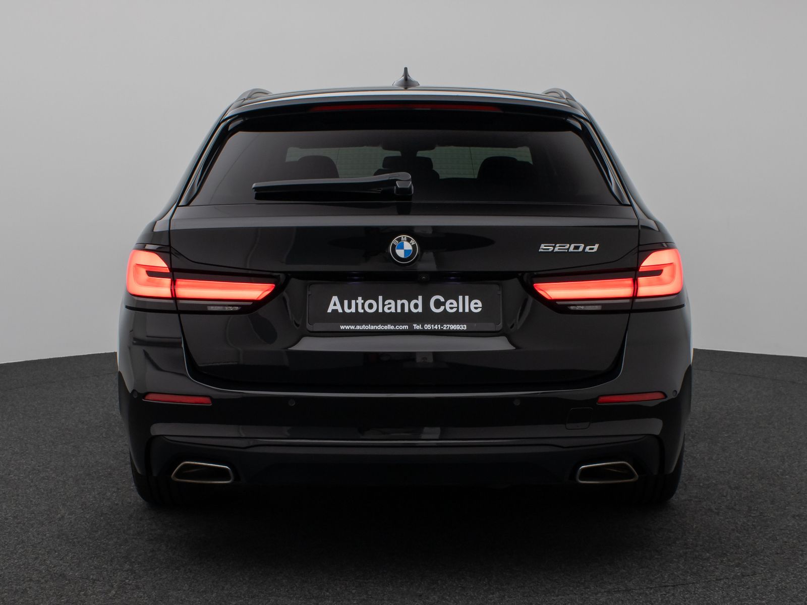 Fahrzeugabbildung BMW 520d Panorama Kamera DAB HiFi ACC Alarm M Sport