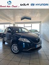 Lancia Ypsilon 1.2 69 CV 5 porte GPL Ecochic Pla - blaue Lancia Ypsilon