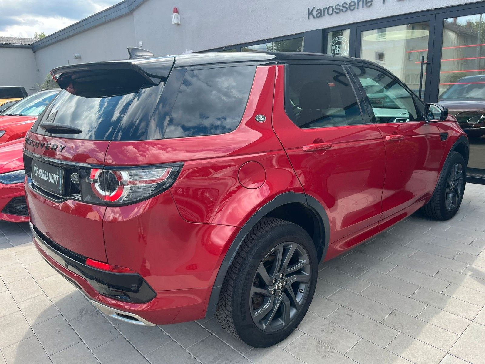 Fahrzeugabbildung Land Rover Discovery Sport SE AWD