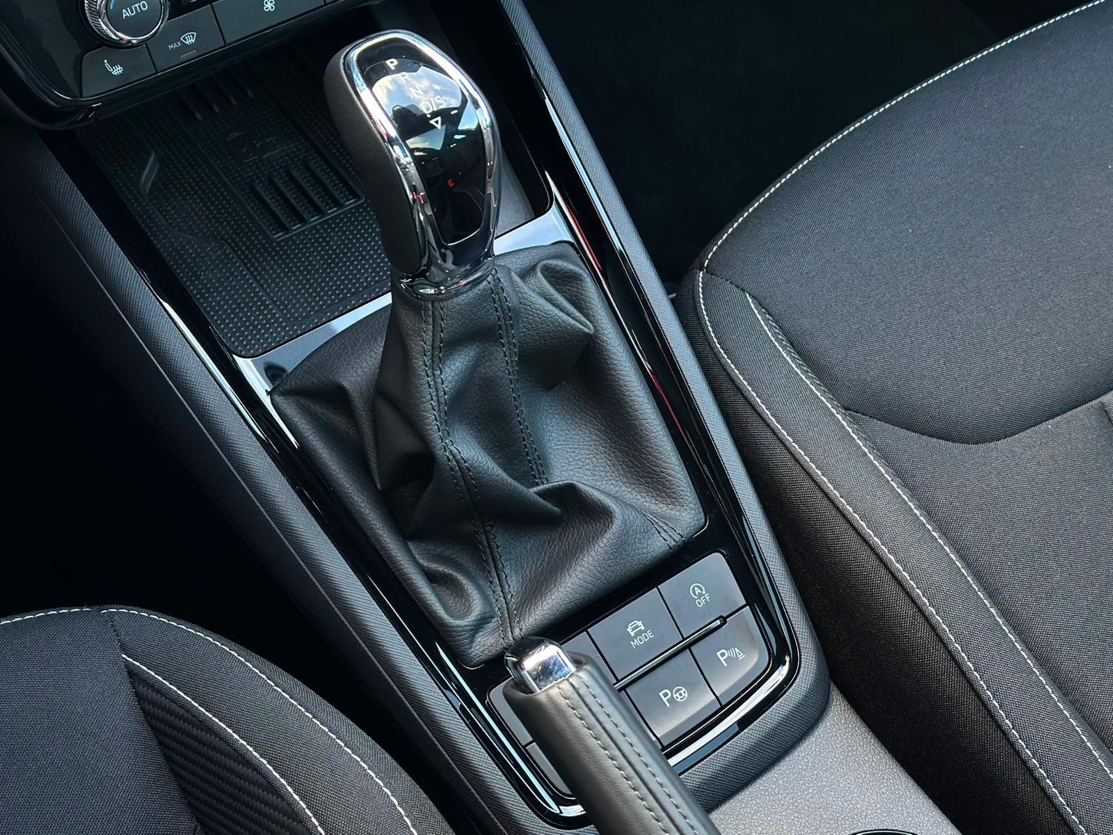 SKODA Kamiq 1.5TSI MONTE CARLO* LED#SHZ#LH#FH#KEYL#AHK - Image 15