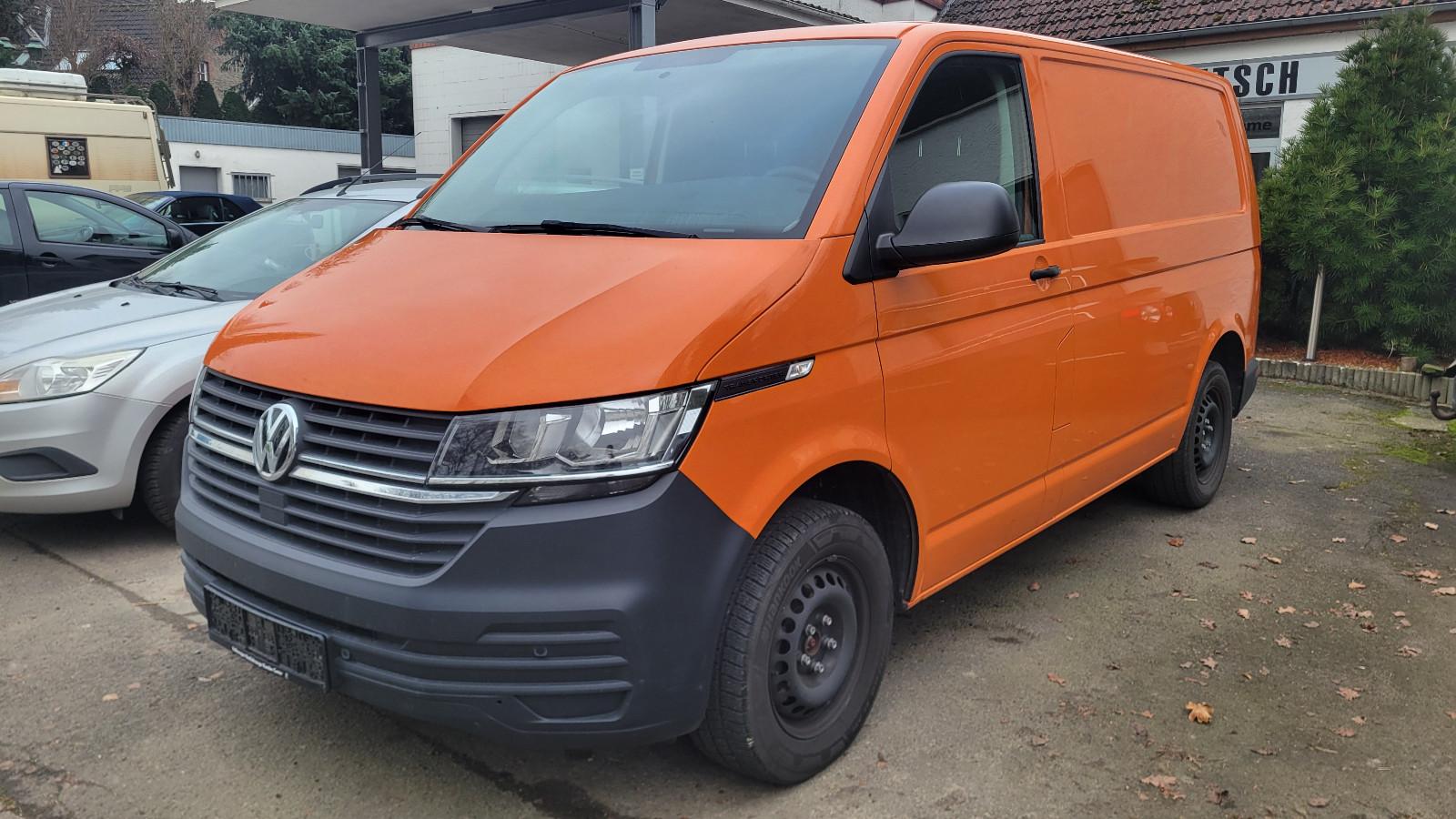 Volkswagen T6 Transporter - 2 Hand - Scheckheft -Tüv 2-2028