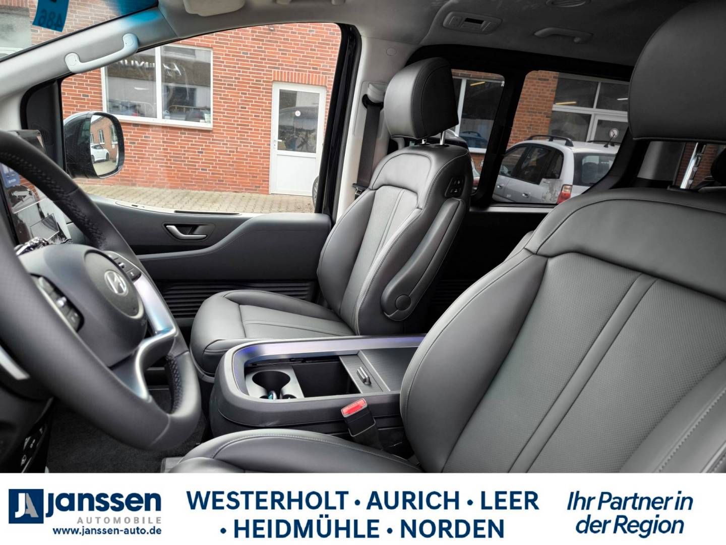 Fahrzeugabbildung Hyundai STARIA HEV 7-Sitzer Signature Panoramadach