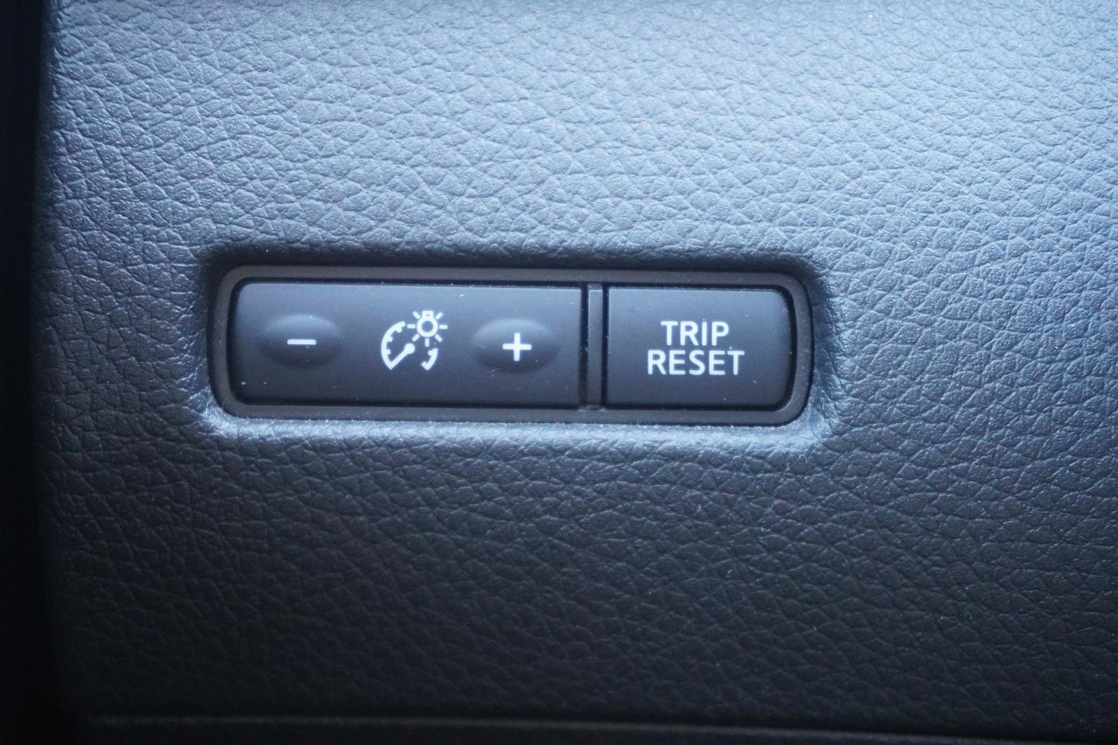 Nissan Qashqai 1.3 Tekna LED Navi Panorama 360° AHK