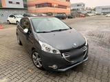 Peugeot 208 e-HDi Automatik Diesel Neuer T... - Peugeot 208 mit Diesel-Antrieb: Automatik