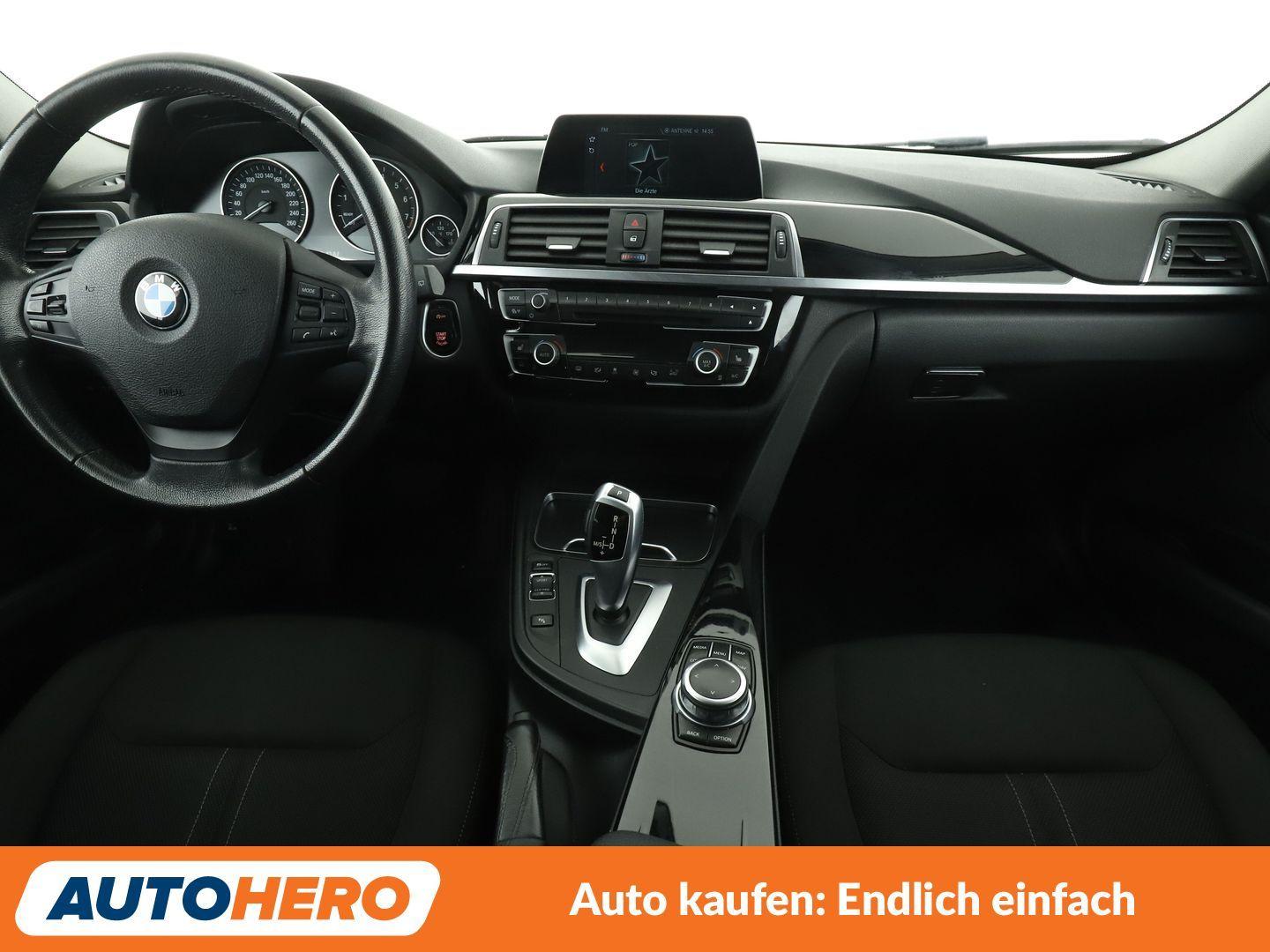 BMW 3er 320i xDrive Advantage Aut.*NAVI*TEMPO*PDC*