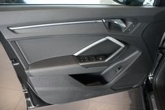 AUDI Q3 40 TFSI quattro S line | MMI Navi | Matrix AUDI Q3 40 TFSI quattro S line | MMI Navi | Matrix