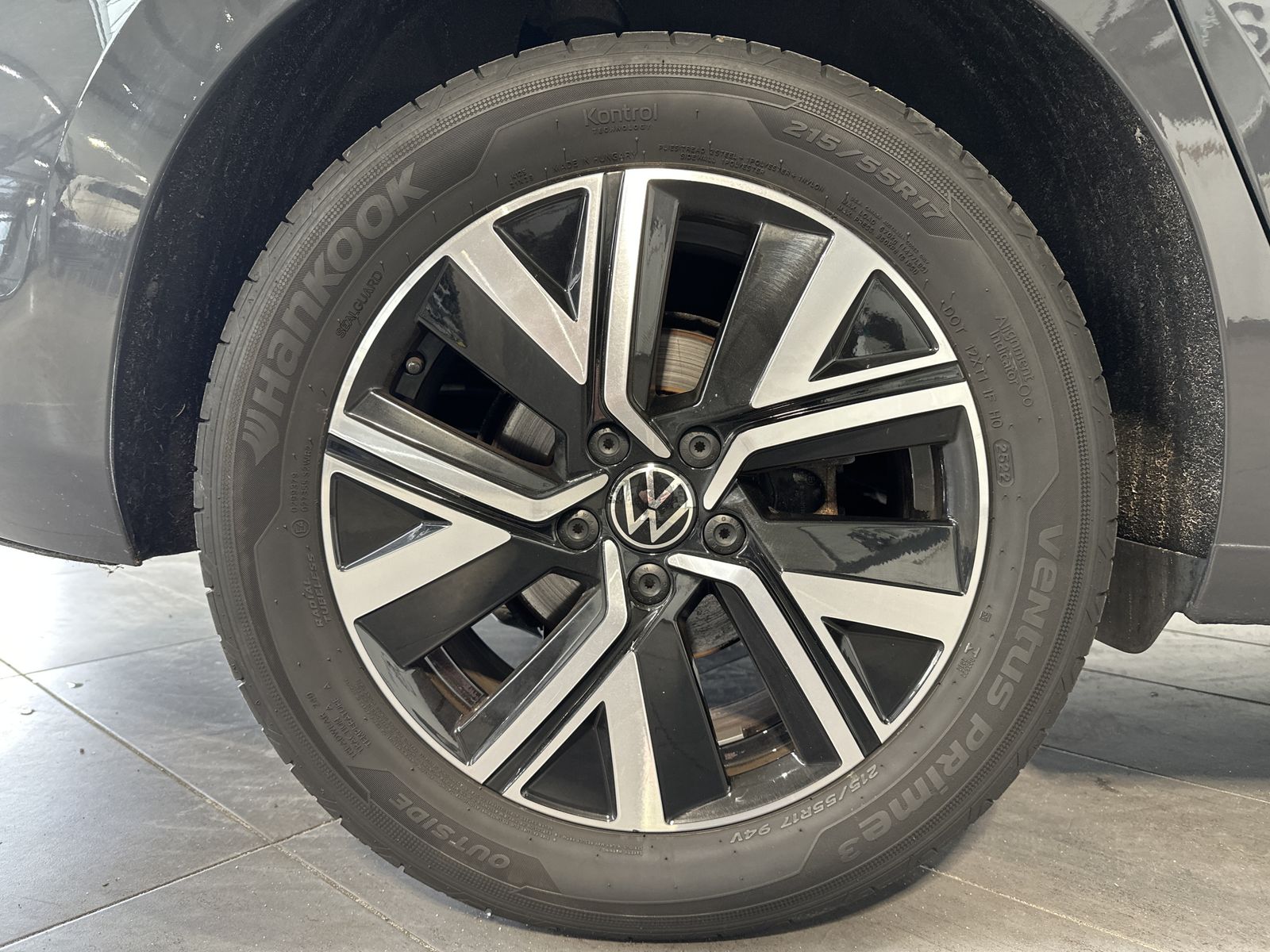 Fahrzeugabbildung Volkswagen Touran 2.0 TDI DSG 7-Sitzer Highline NAV+LED+AHK