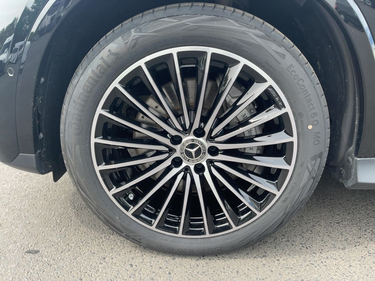 Fahrzeugabbildung Mercedes-Benz GLC 300 d 4M AMG/Night/Kamera/Digital-Light/AHK