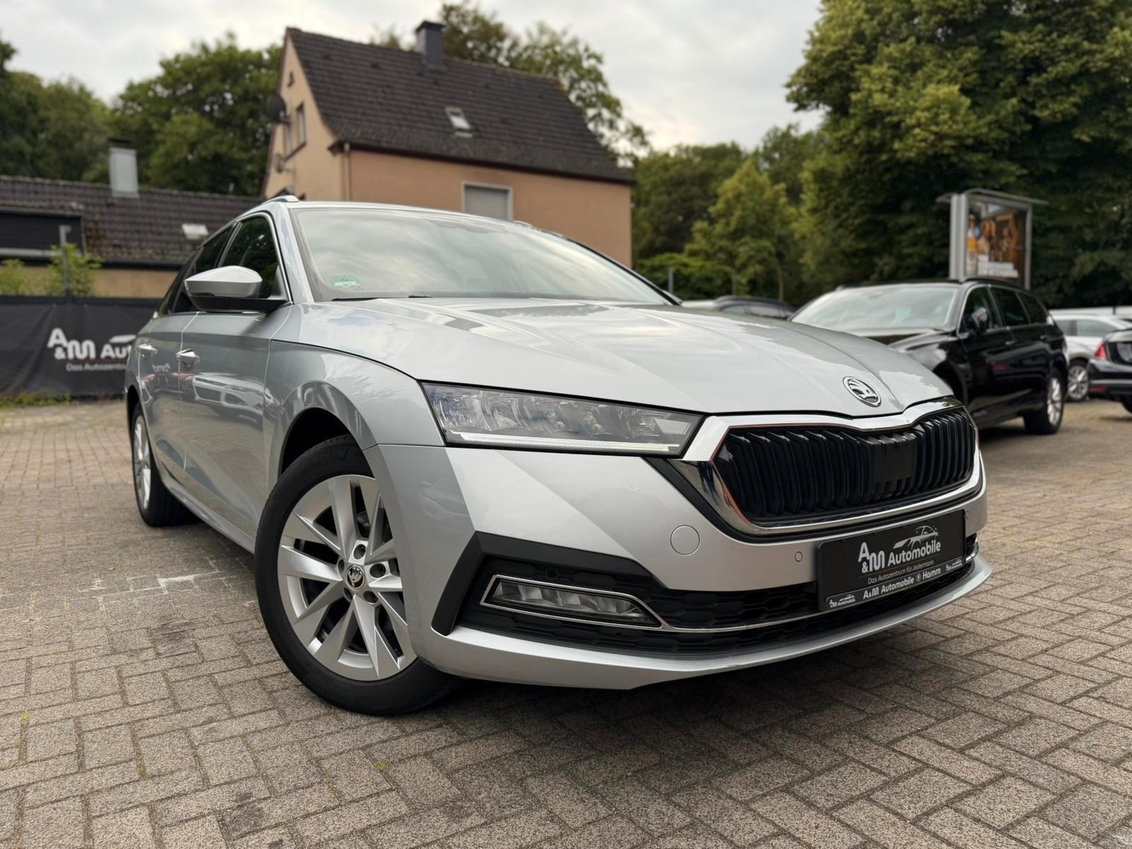Skoda Octavia Combi Style DSG*Navi/LED/SHZ/R-KAM/MFL*