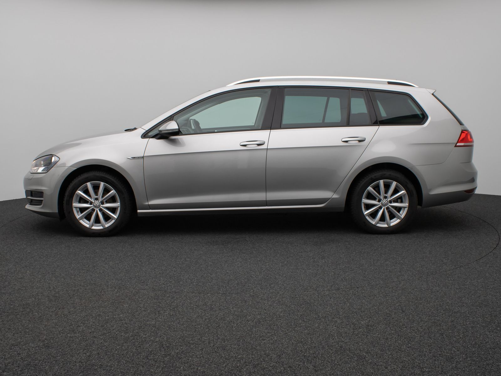 Fahrzeugabbildung Volkswagen Golf VII Variant Lounge BMT Sitzhzg Navi AHK