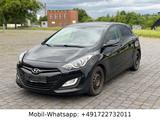Hyundai i30 1.4 CRDi Intro Edition LED SZH Klimaaut. - Hyundai i30 mit Diesel-Antrieb: Limousine, 1.4