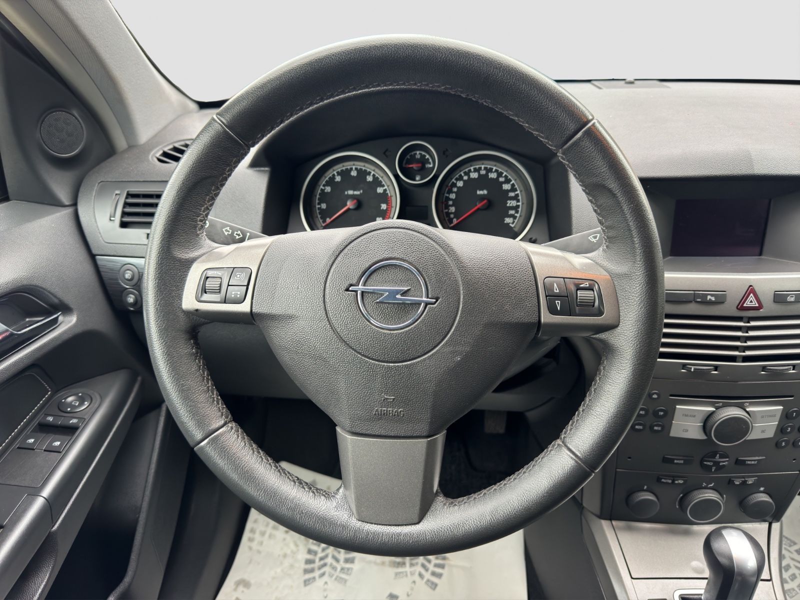 Fahrzeugabbildung Opel Astra Station Wagon/PDC/Tempom./Klimaautom.