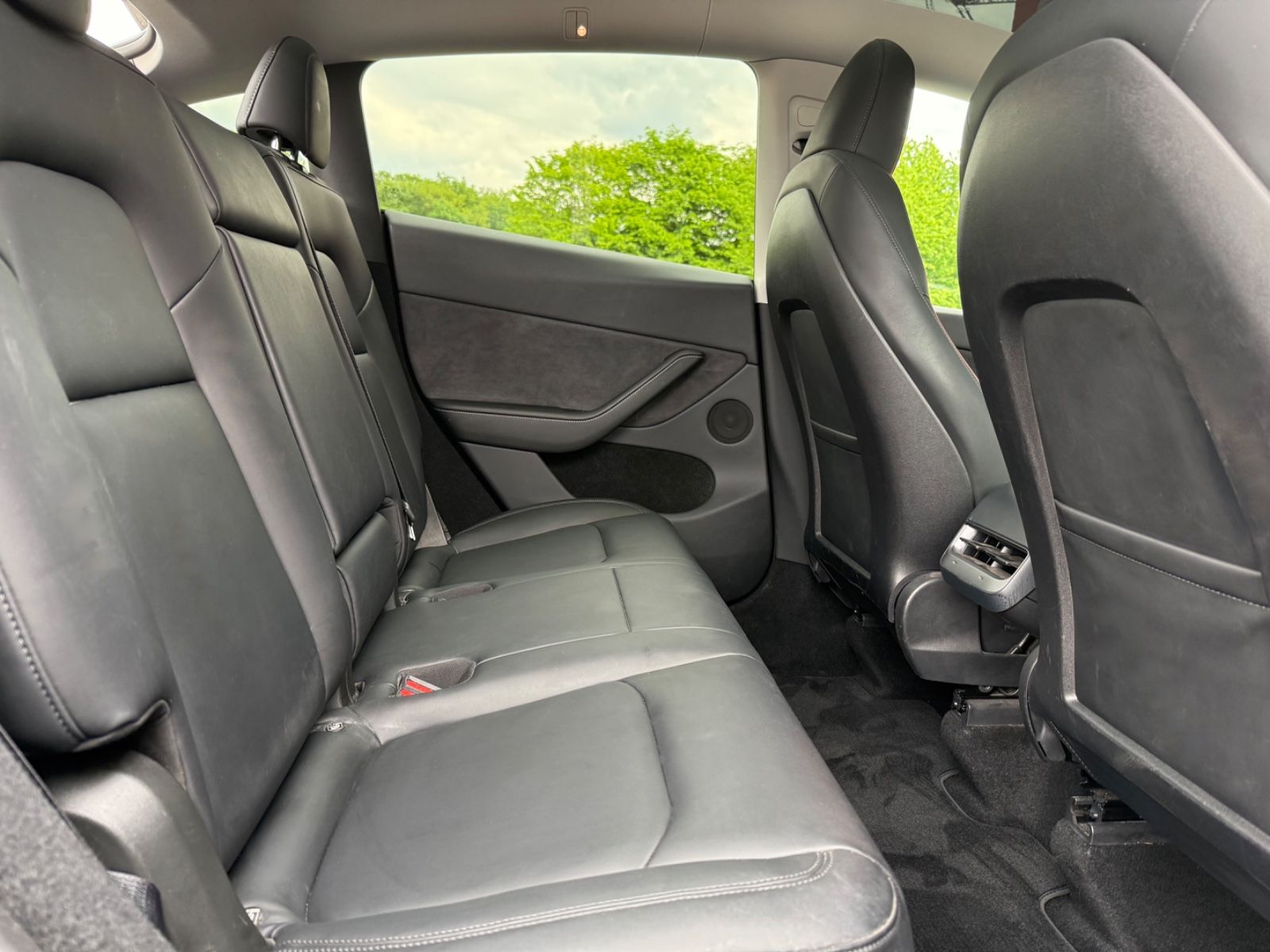 Tesla Model Y SR RWD | 8FACH| Neu TüV | Garantie Tesla foto 12