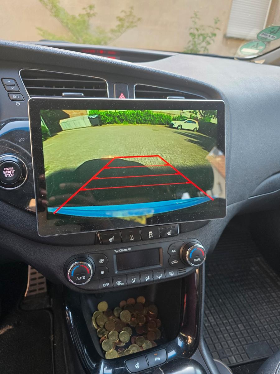 Kia cee'd 2012 — photo 11