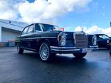 Mercedes-Benz 280 SE (3500ccm - V8) - Mercedes-Benz 280 in Frankfurt (Main)