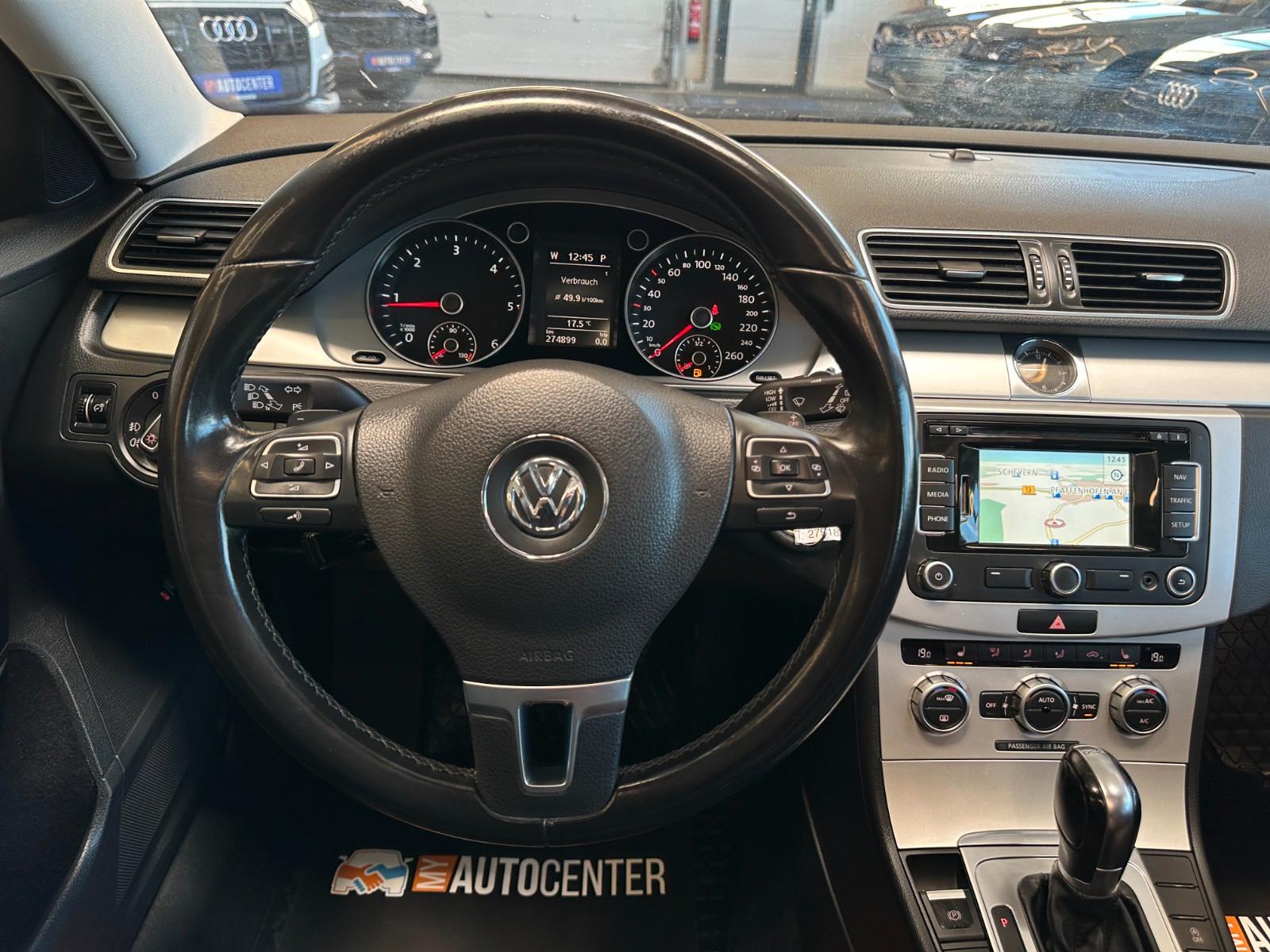Volkswagen Passat 2012 — photo 7