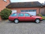 Mercedes-Benz 200TE - Mercedes-Benz 200 mit Benzin-Antrieb: Kombi, Te