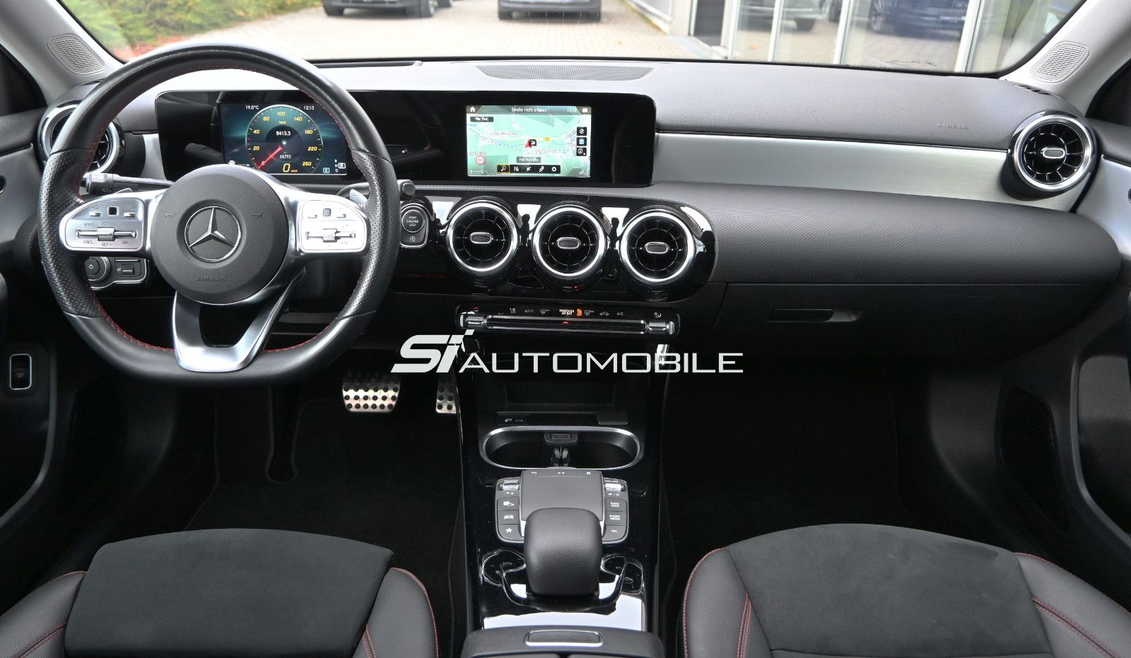 Fahrzeugabbildung Mercedes-Benz A 220 d DCT Limousine AMG Line °NIGHT°ACC°360°