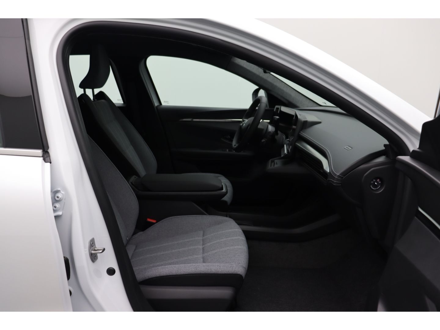 Fahrzeugabbildung Mitsubishi Eclipse Cross Diamant Plus 11 KW ACC LED SHZ