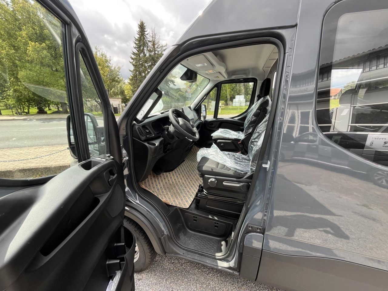 Fahrzeugabbildung Iveco Daily 35S18HA8 CRV