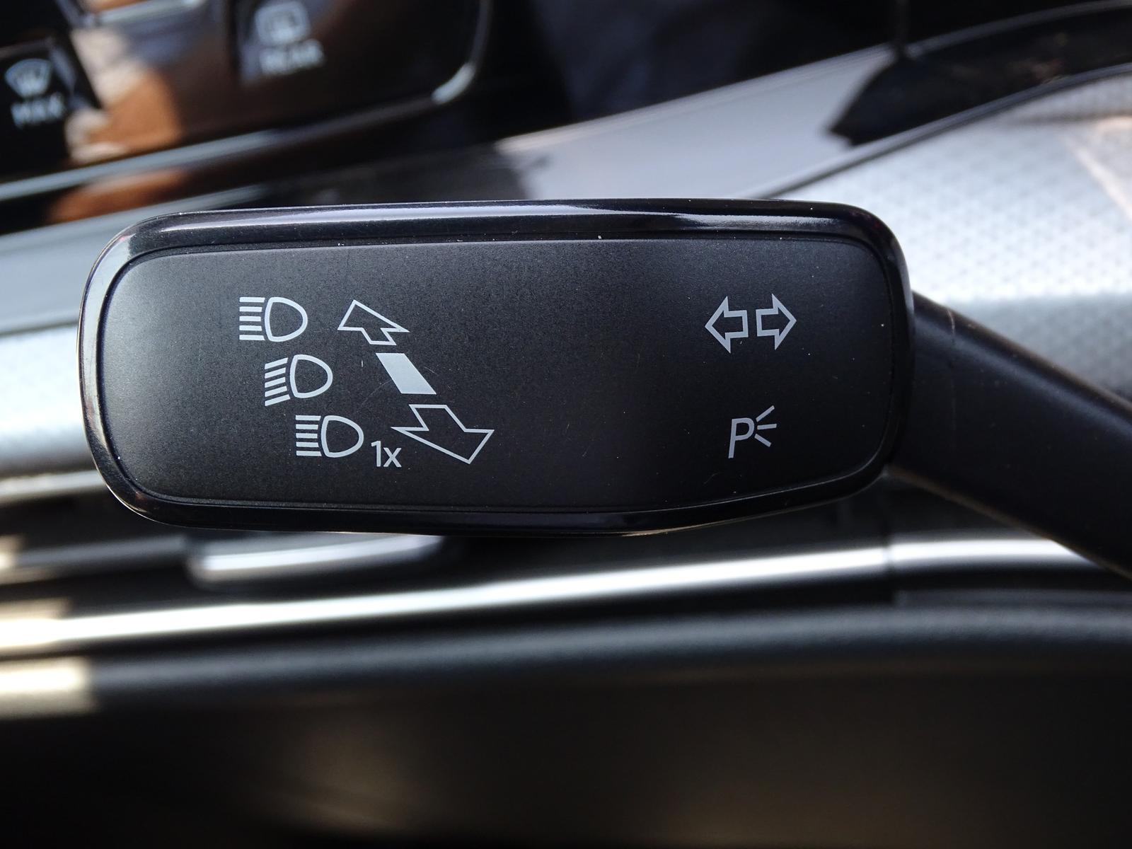 Volkswagen Golf VIII 1.0 Active LED Navi ACC Android Apple, миниатюра 17