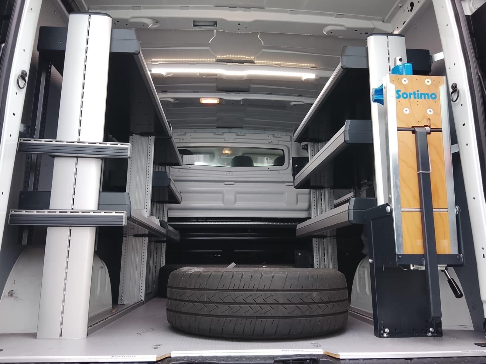 Renault Trafic L1H1 2,8t Komfort 2x Sortimo Regal C-LED, миниатюра 13