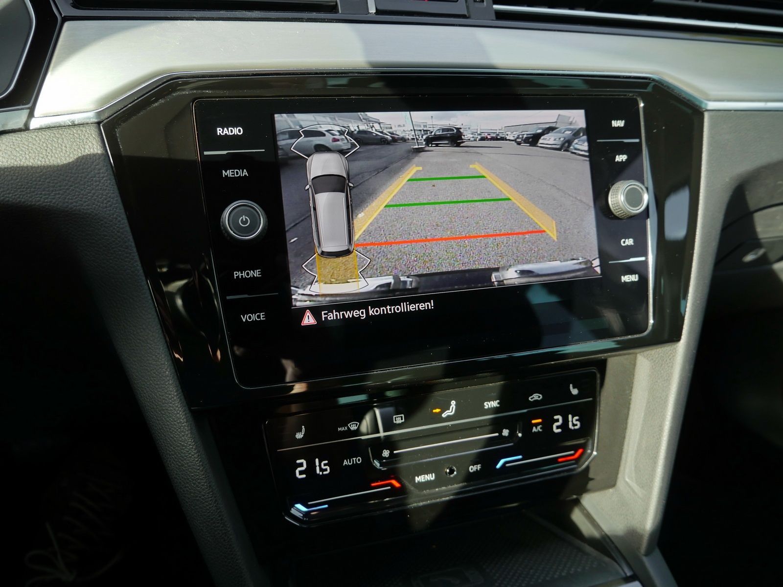 Volkswagen Passat Variant - Bild 15