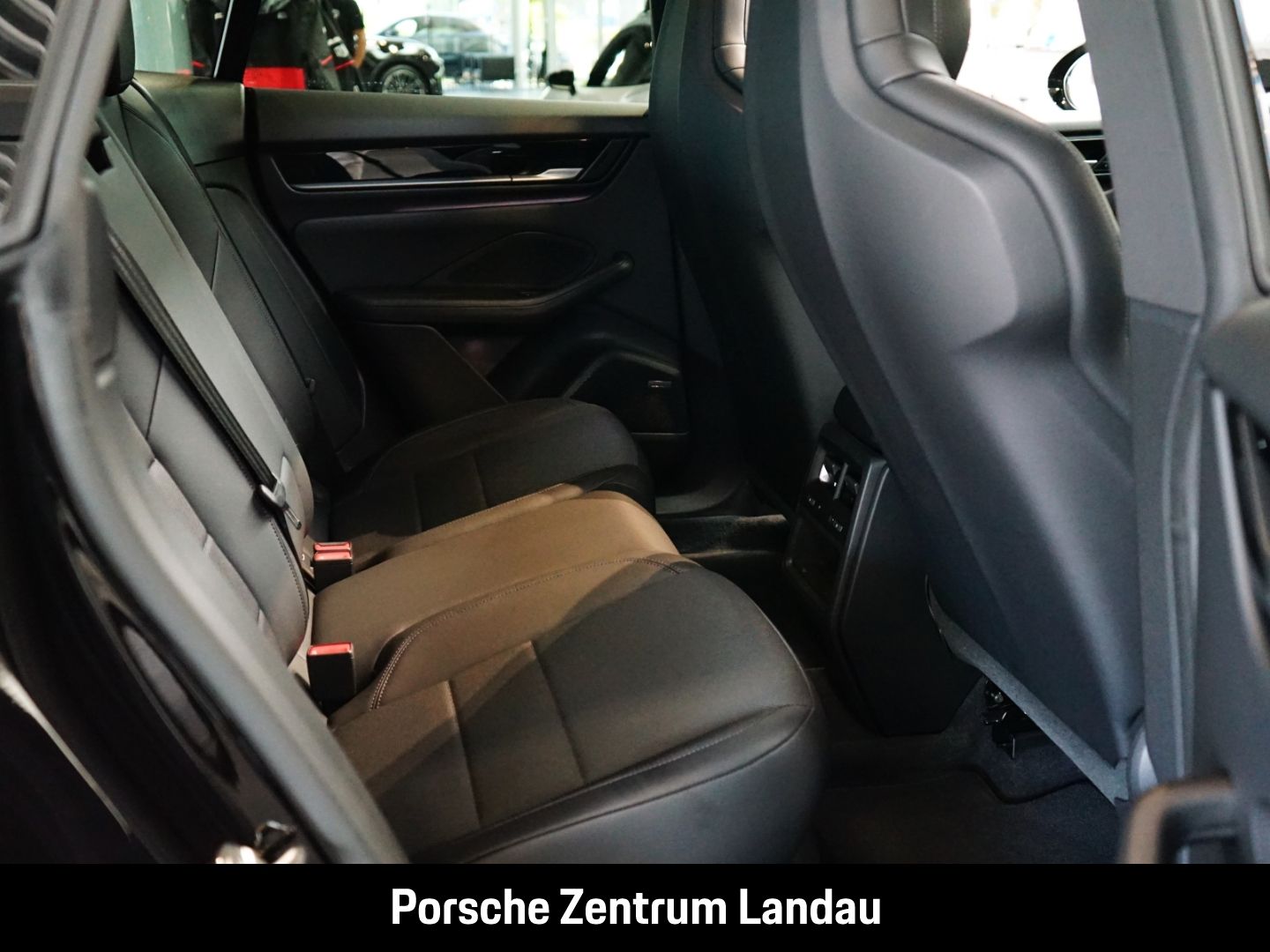 Porsche Macan Rückfahrkamera Panorama BOSE nur 15.990 km foto 12