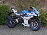 Suzuki GSX-R125 - SUZUKI GSX R 125
