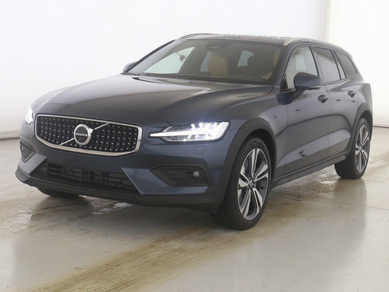 Volvo V60 CC B5 AWD Ultimate !!! VOLL-AUSSTATTUNG !!!