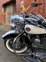 Harley-Davidson Road King FLHRI - HARLEY-DAVIDSON 2006 ROAD KING