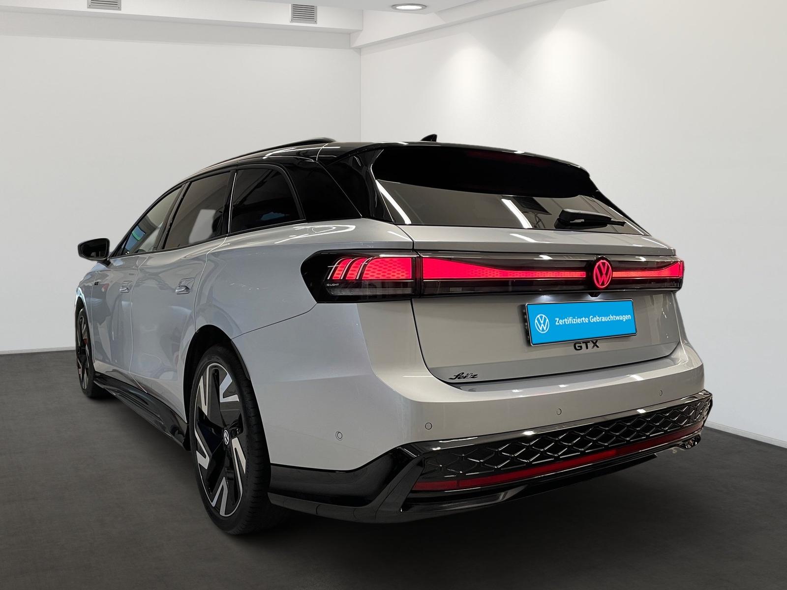 Volkswagen ID.7 Tourer 4M GTX *AHK*HEAD-UP*HARMAN*PANO*MATR