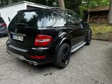 Mercedes-Benz ML 63 AMG 4MATIC AMG - Mercedes-Benz aus 2009: AMG