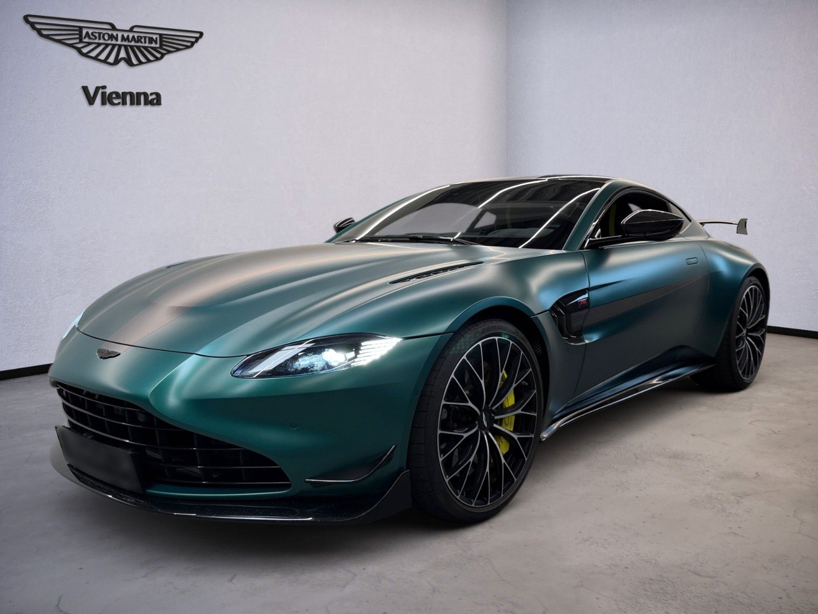 Aston Martin Vantage F1 Coupé | Satin AM Racing Green | AERO