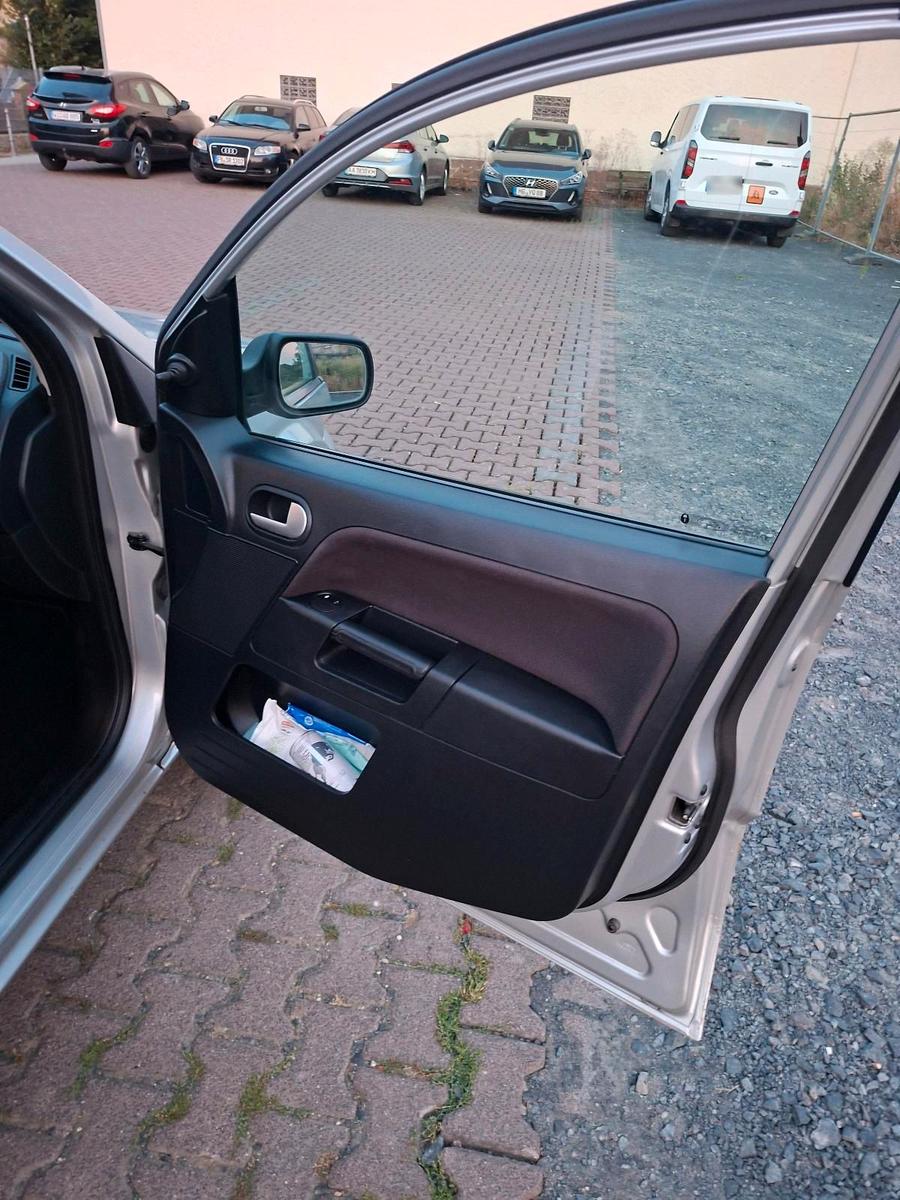 Ford Fusion 2007 — photo 8