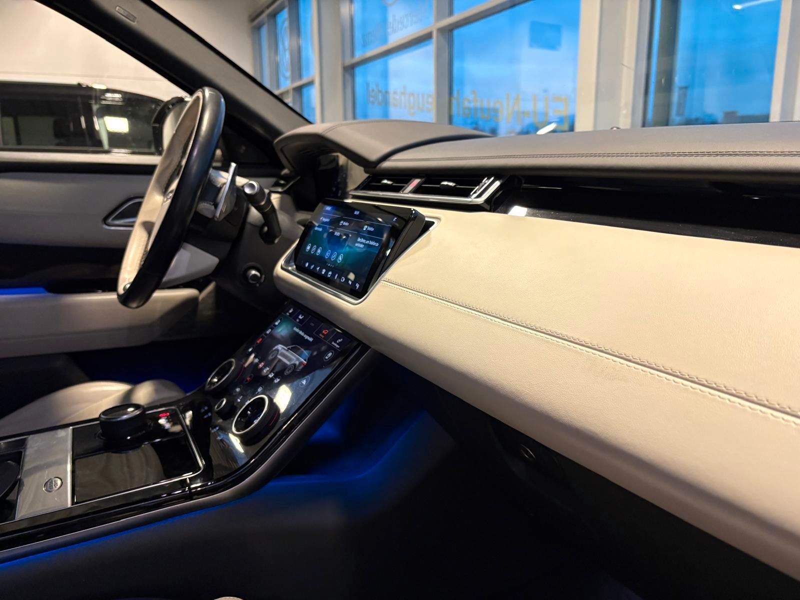 Fahrzeugabbildung Tesla Model 3 Long Range Dual AWD