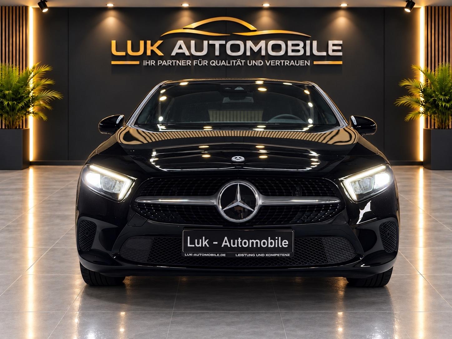 Mercedes-Benz A 200*163PS*1 HAND*LED*8-Fachbereift