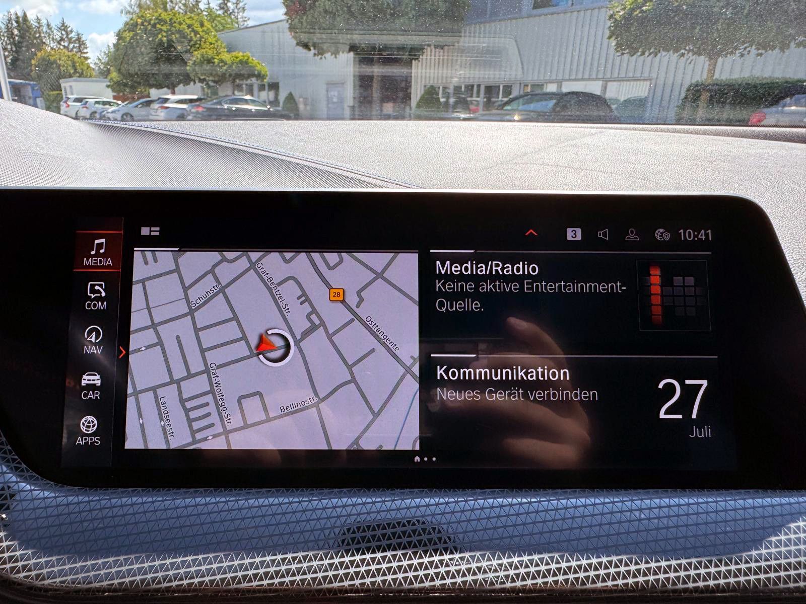 Fahrzeugabbildung BMW 118i M-Sport Steptr. LED HUD PANO PDC CarPlay BT