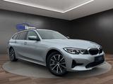 BMW 330e Touring Advantage °AHK°NAVI PROF°LIVECP°LED - BMW: Fensterheber Elektrisch