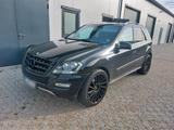 Mercedes-Benz ML 350  W164 facelift - Mercedes-Benz ML 350 in Leipzig