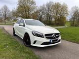 Mercedes-Benz A 180 *Urban*Sportsitze*Navi*Automatik*AMGFelgen - gebrauchte Mercedes-Benz A 180 aus dem Jahr 2016