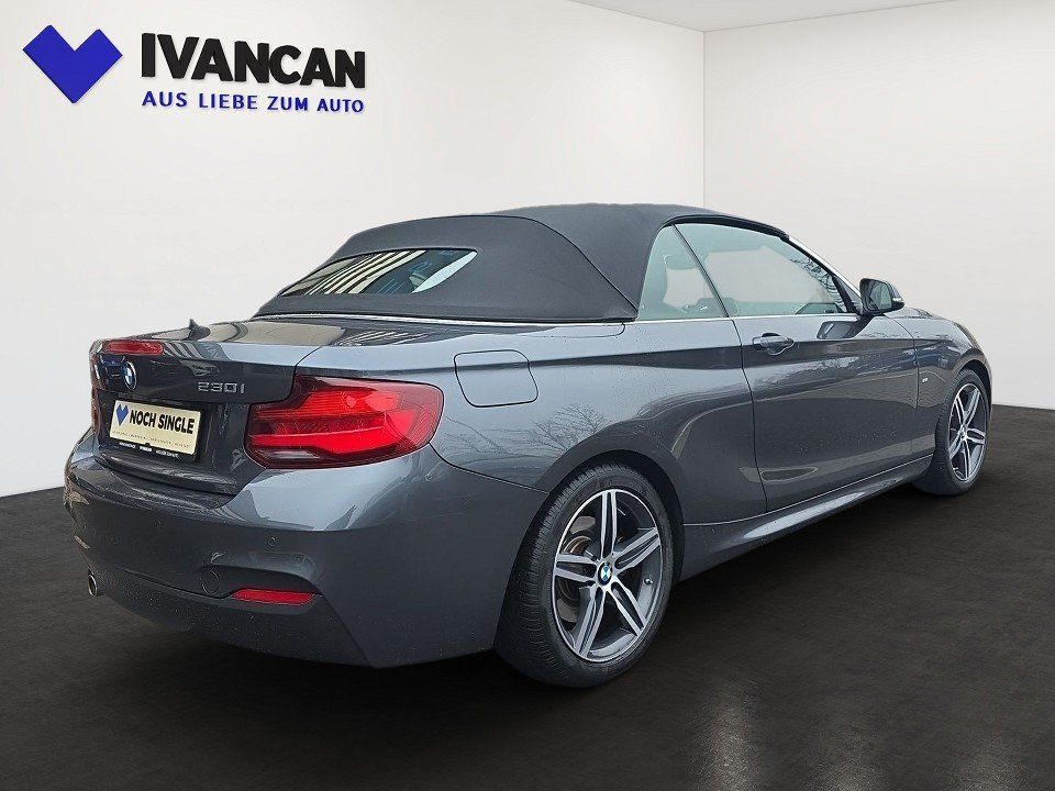 Fahrzeugabbildung BMW 2 Cabrio 230 i M Sport