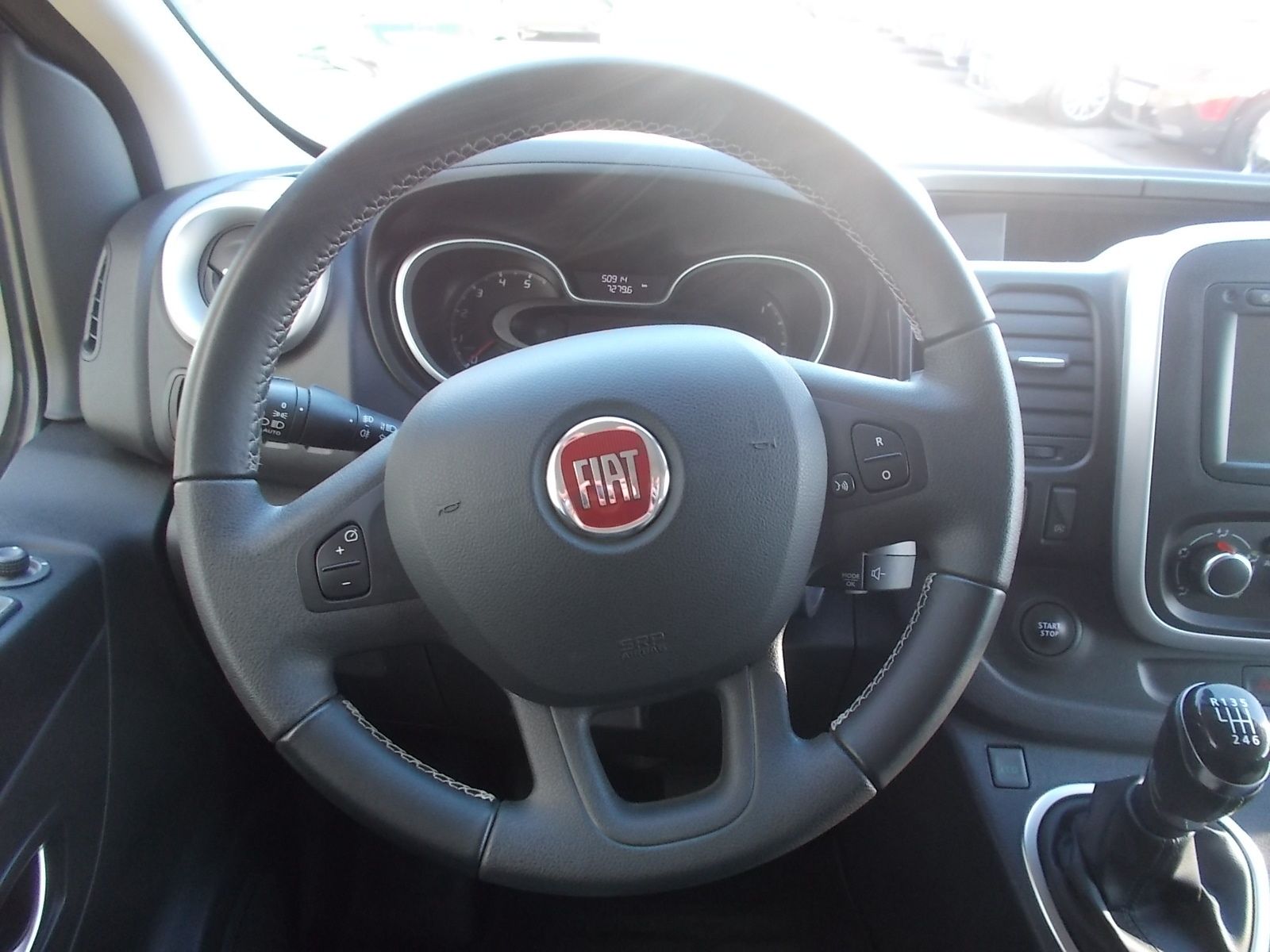 Fahrzeugabbildung Fiat Talento 2.0 Mjet 145 PS L2H1 Family NAVI AHK