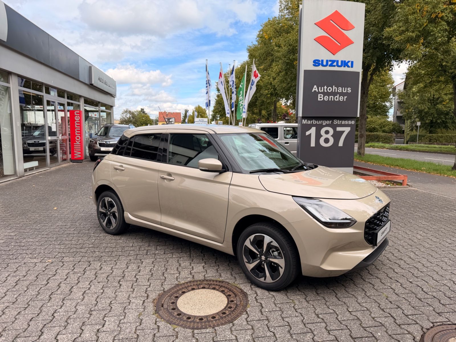 Suzuki Swift 1.2 DUALJET HYBRID Comfort+ ALLGRIP imagem 3