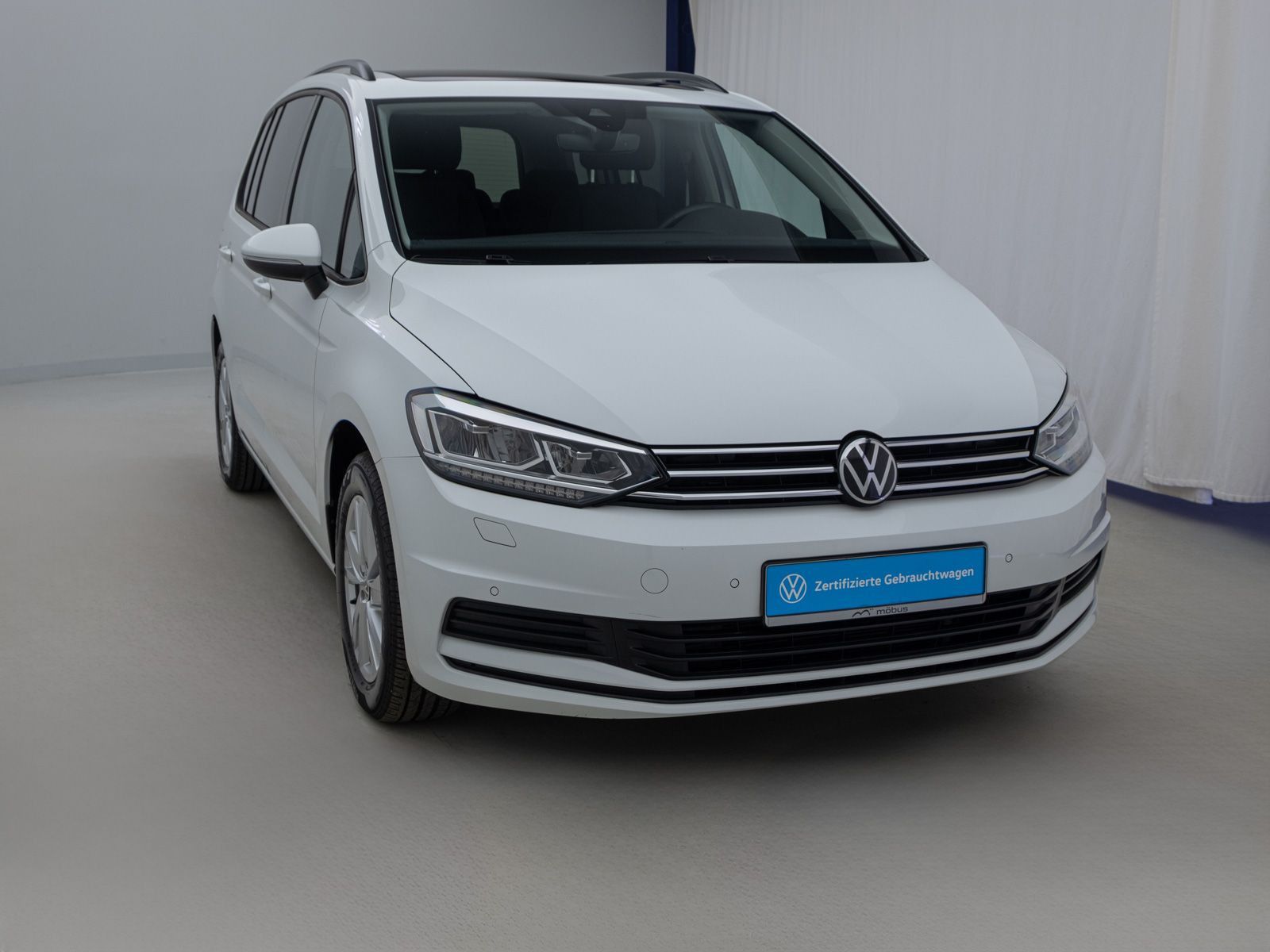 Volkswagen Touran 2.0 TDI Comfortline DSG AHK ACC PANO SHZ foto 4