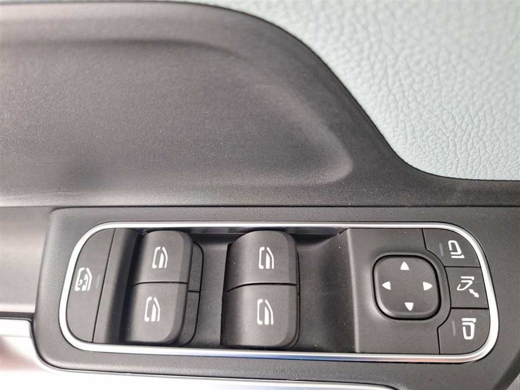 Mercedes-Benz GLA 180 Prgressive Line Advanced DCT Standhz foto 16