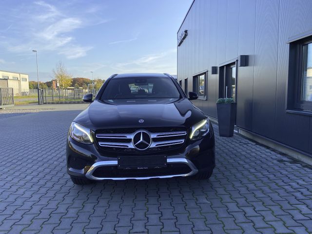 Mercedes-Benz GLC 250 d 4Matic,LED,Panorama,Kamera,1Hand