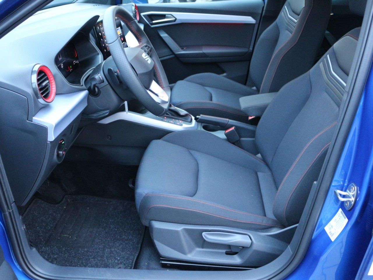 Fahrzeugabbildung SEAT Arona FR 1.0 TSI 115 PS 7-Gang-DSG VFW