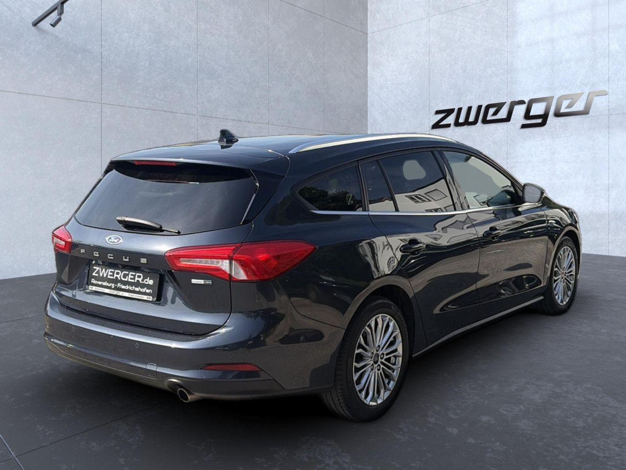 Ford Focus Turnier Titanium LED iACC HUD B&O Alu 17"